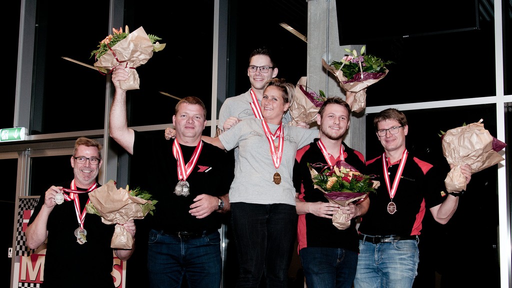 Medaljetagerne i klasse 4 på podiet.
(Foto: rallypics.dk – Viggo Johansen)